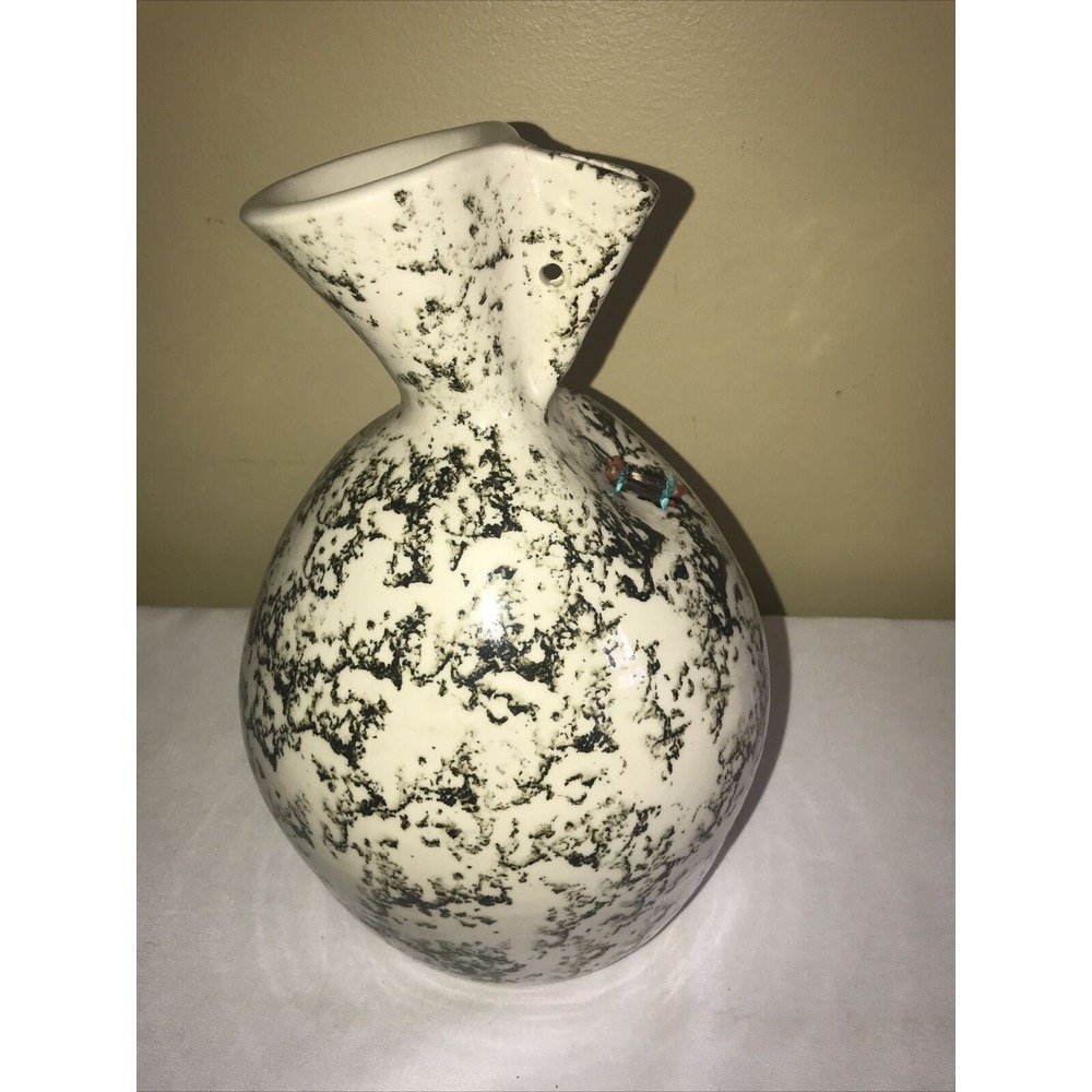 STUDIO ART ‎ POTTERY VASE. Flat Earth Pottery